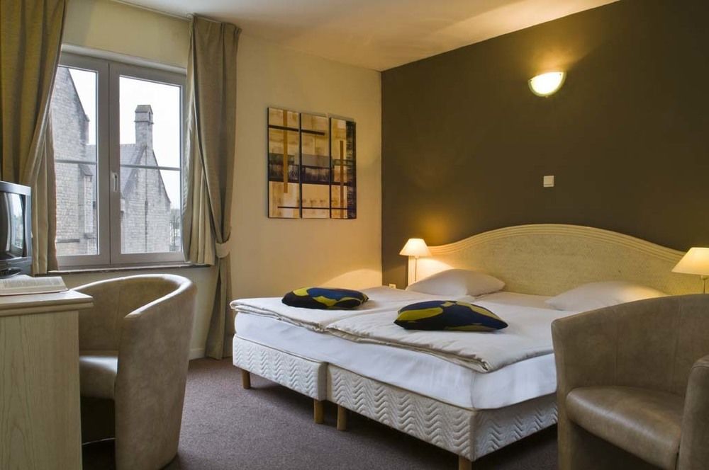 Hotel Grenier Des Grottes Han-sur-Lesse Eksteriør billede